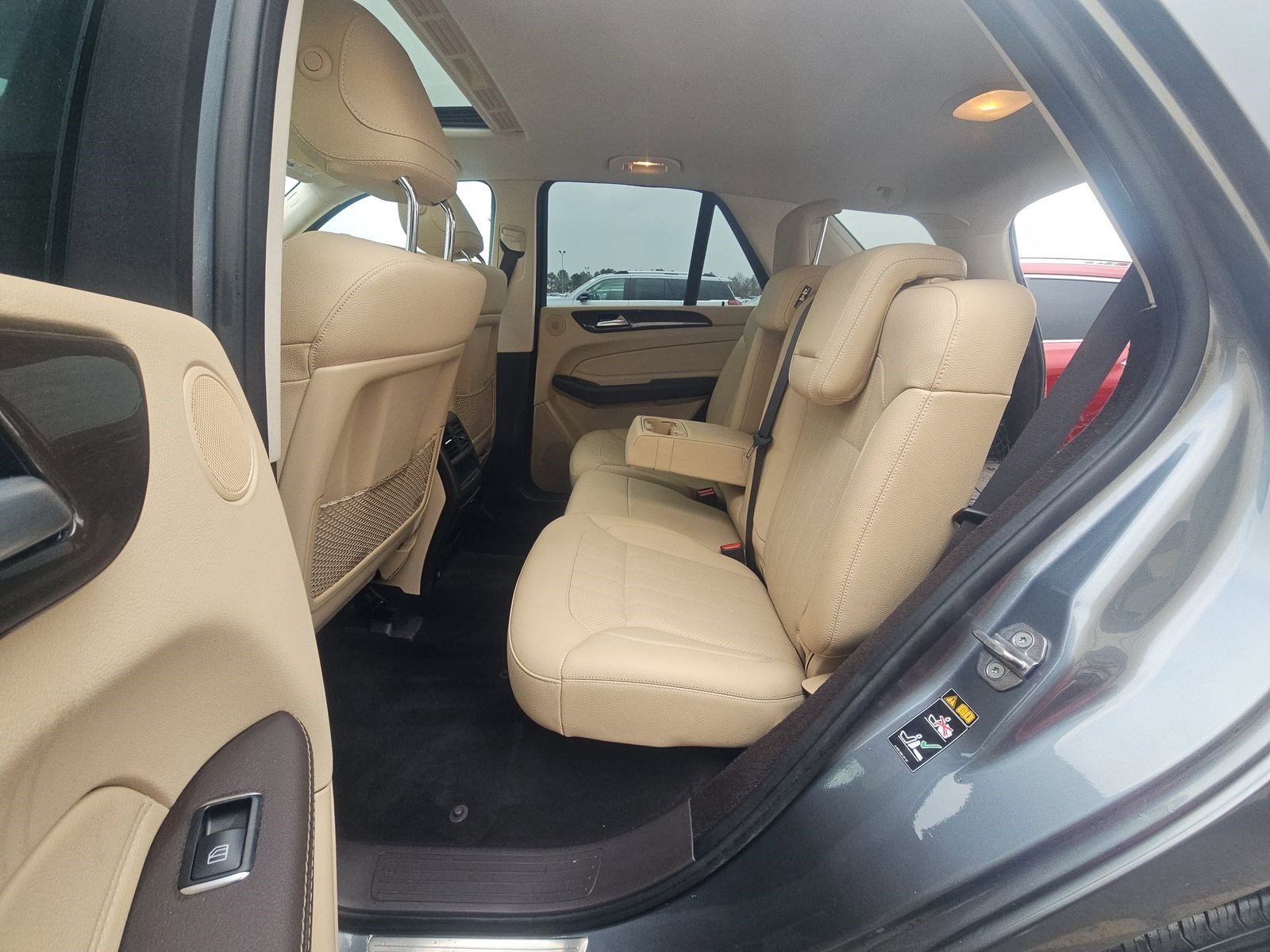 Used 2018 Mercedes-Benz GLE 350 w/ Premium 1 Package image 11