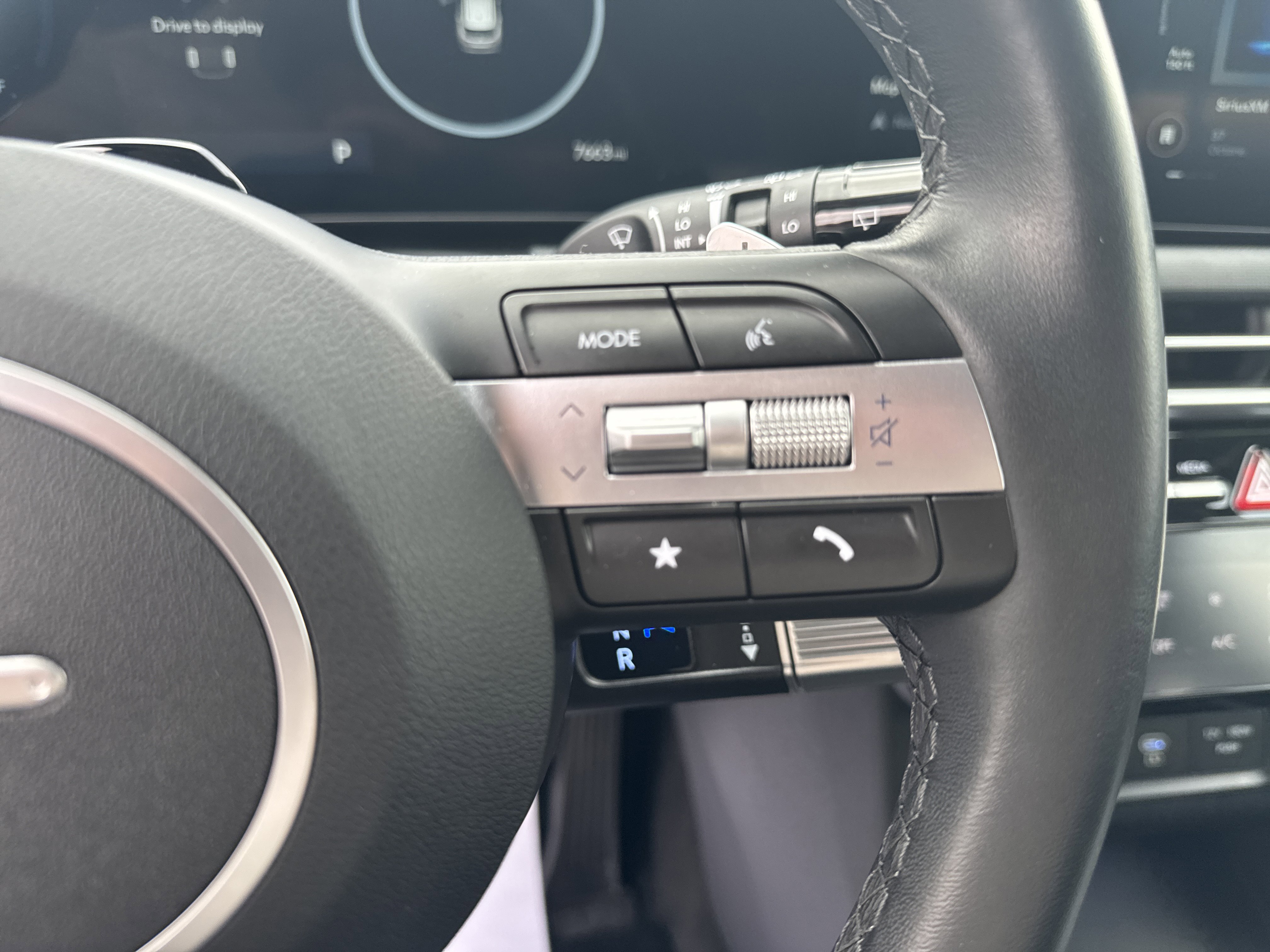 Certified 2025 Hyundai Tucson SEL image 19