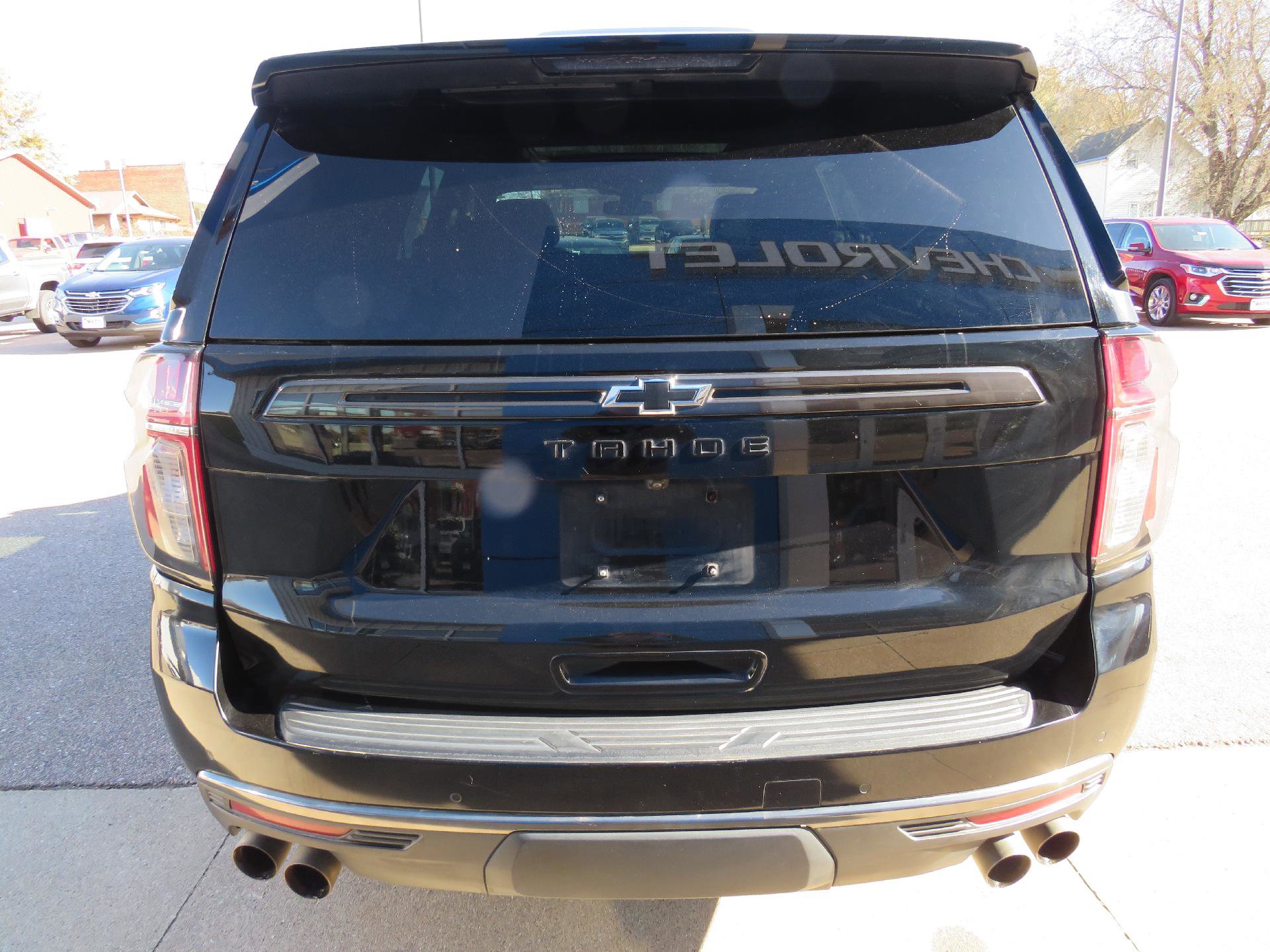 Used 2022 Chevrolet Tahoe Z71 w/ Off-Road Capability Package image 14