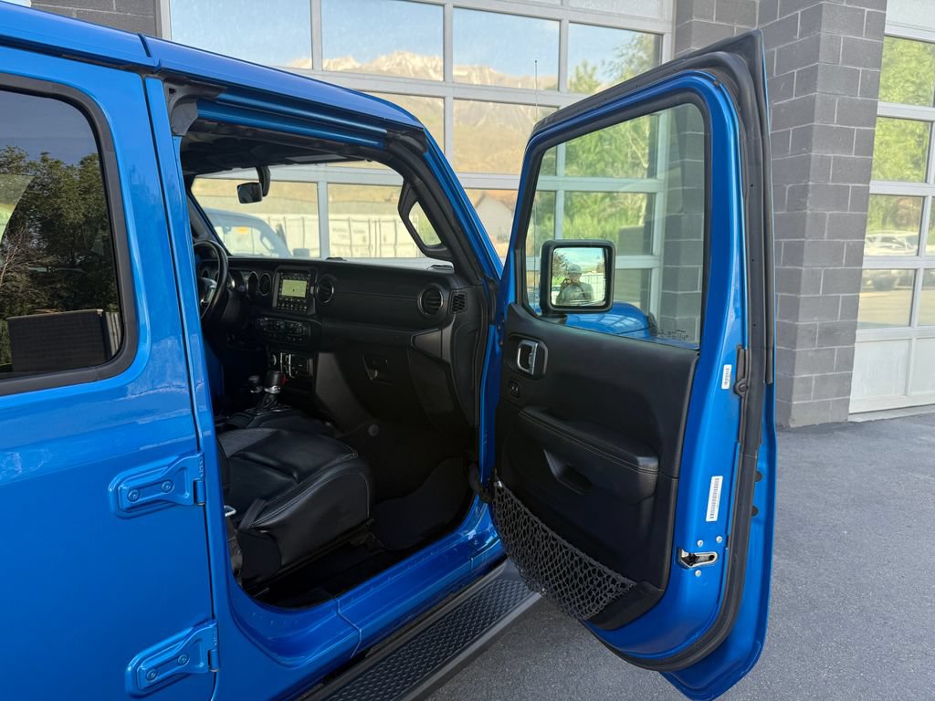 Used 2023 Jeep Gladiator Overland AWD/4WD image 42