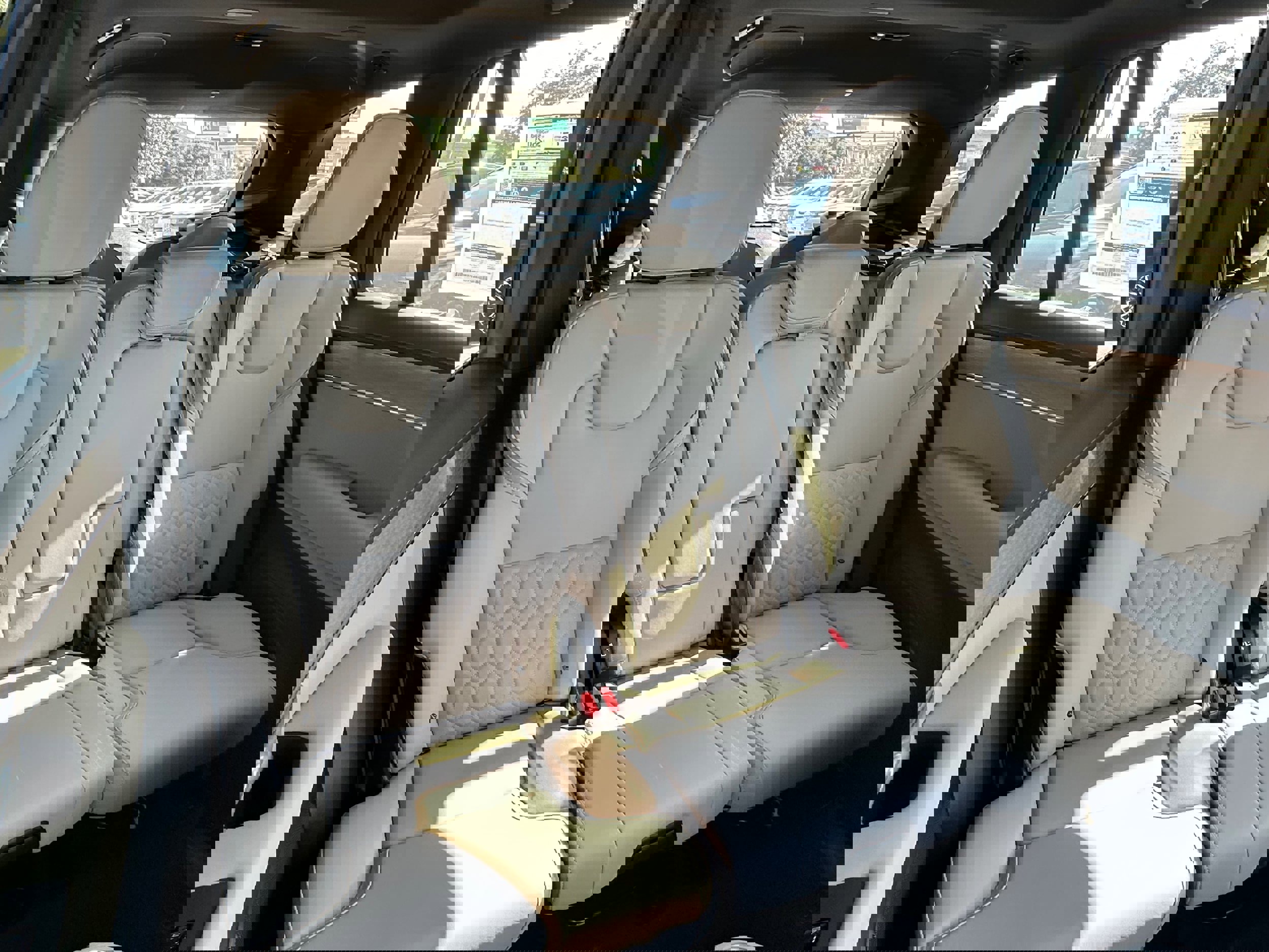New 2026 Volvo XC90 T8 Plus image 10