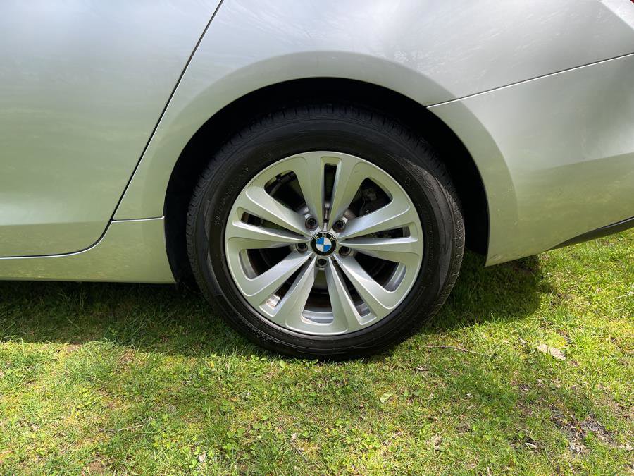 Used 2017 BMW 535i Gran Turismo image 22