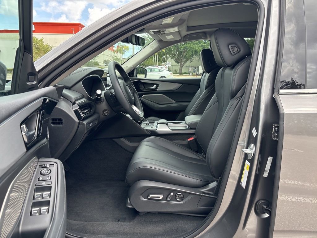 Used 2023 Acura MDX FWD image 14