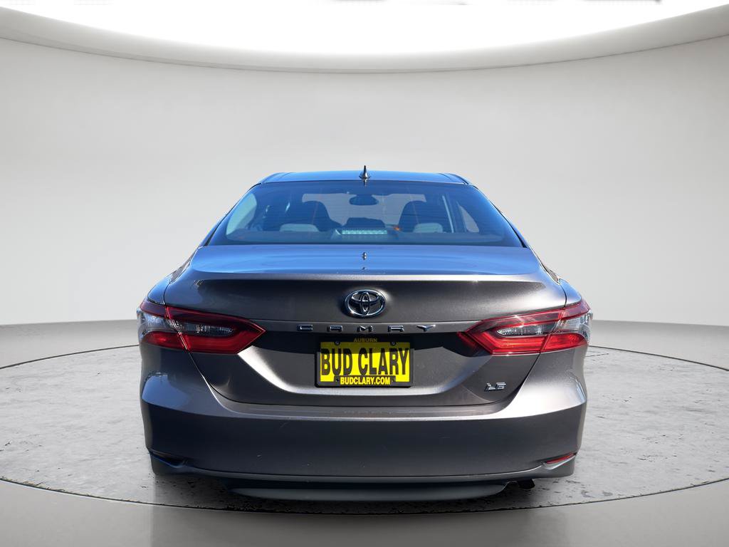 Used 2022 Toyota Camry LE w/ Convenience Package FWD image 4
