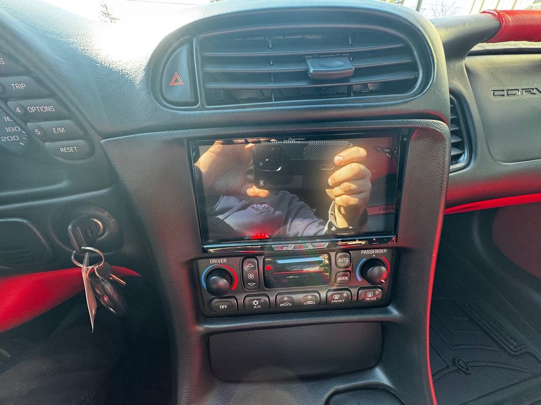 Used 2003 Chevrolet Corvette Convertible w/ Preferred Equipment Group1 image 20