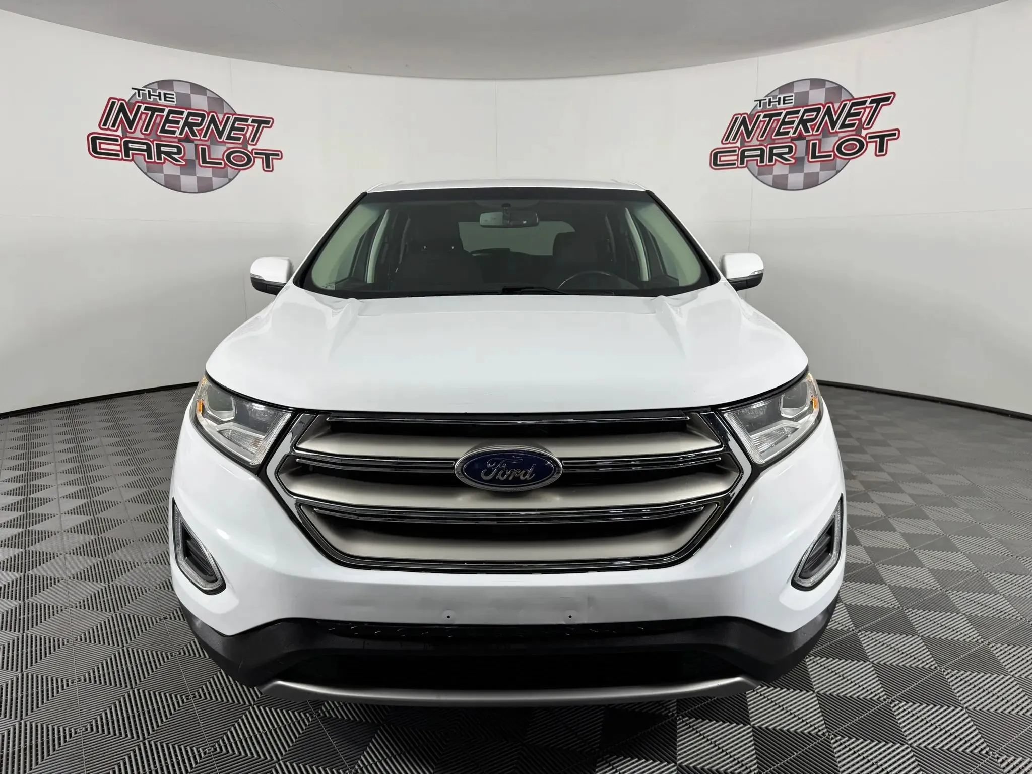 Used 2016 Ford Edge SEL FWD image 2