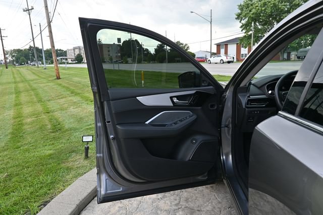 Used 2025 Acura MDX SH-AWD image 28