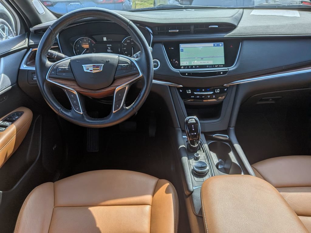 Certified 2024 Cadillac XT5 Premium Luxury FWD image 21