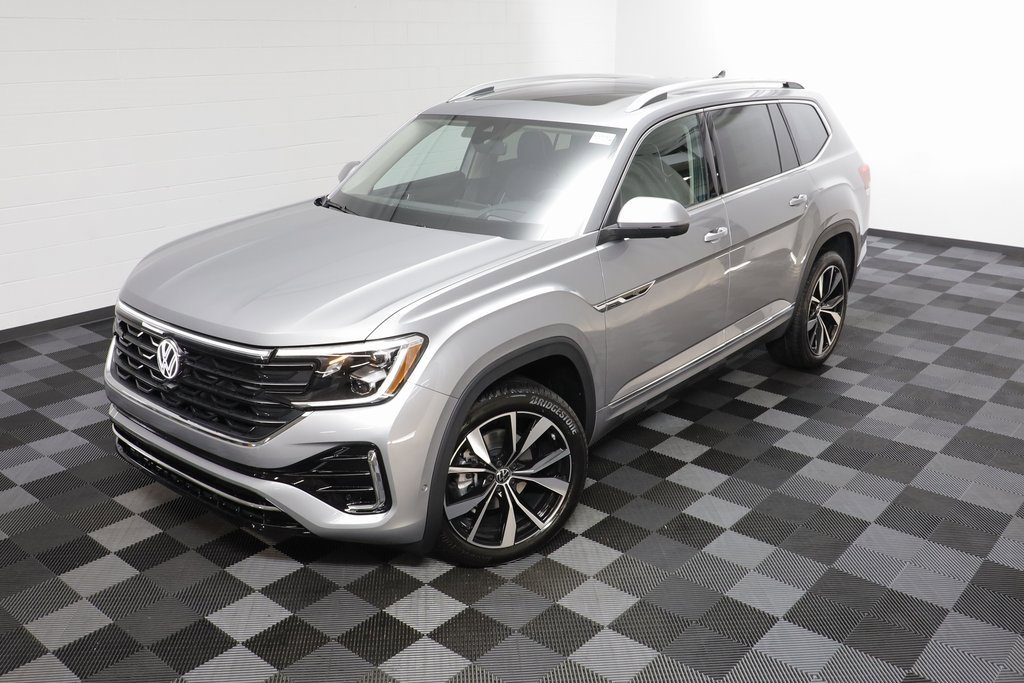 New 2026 Volkswagen Atlas SEL Premium R-Line image 2