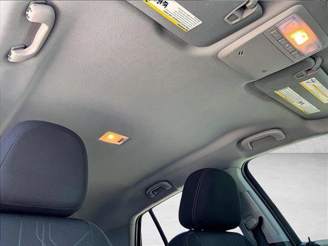 Used 2020 Chevrolet Trax LT FWD image 17