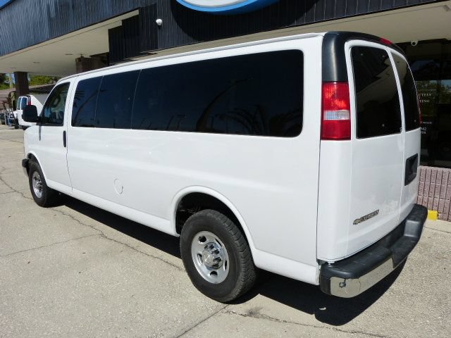 Used 2019 Chevrolet Express 3500 LT w/ LT Preferred Equipment Group RWD image 3