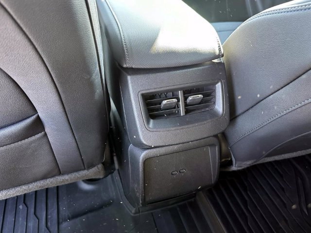 Used 2024 Chevrolet Equinox EV LT FWD image 15