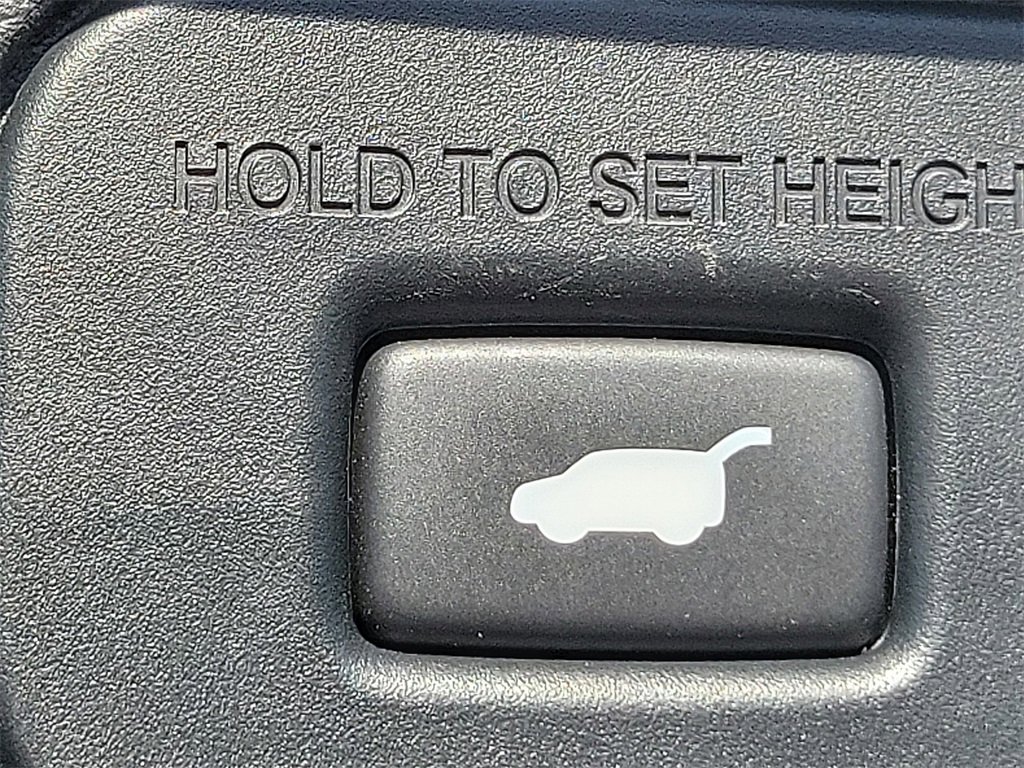 Used 2023 Honda Pilot Elite image 22