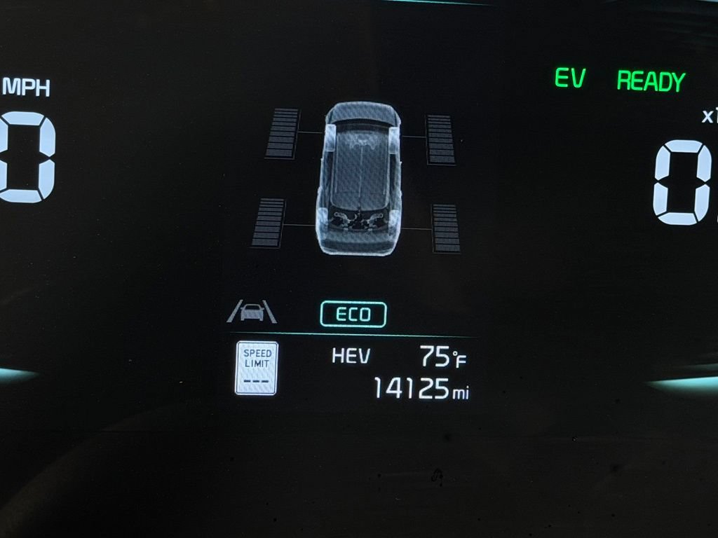 Used 2025 Kia Sportage X-Line AWD/4WD image 19
