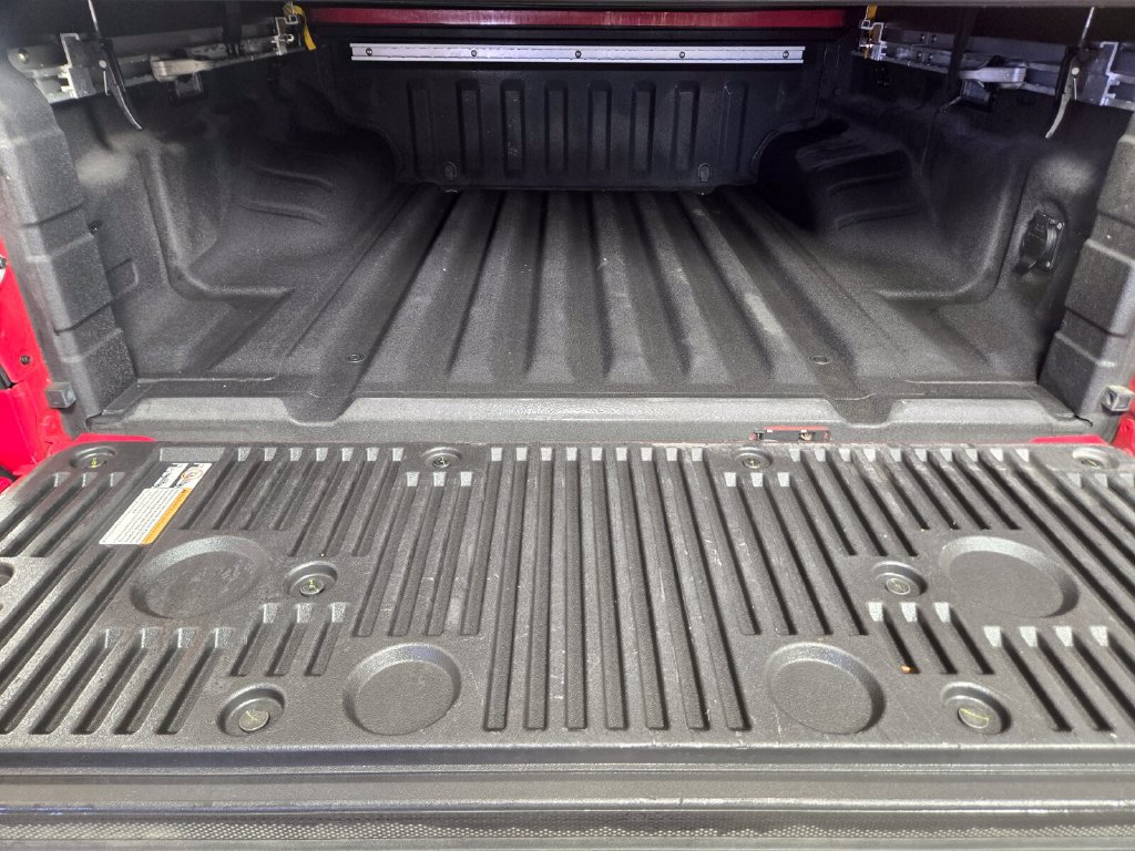 Used 2024 Nissan Frontier SV w/ SV Convenience Package RWD image 17