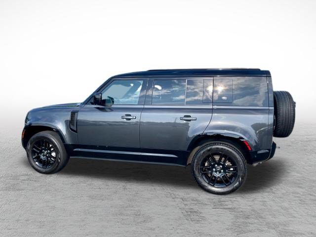 Certified 2024 Land Rover Defender 110 X-Dynamic SE AWD/4WD image 5