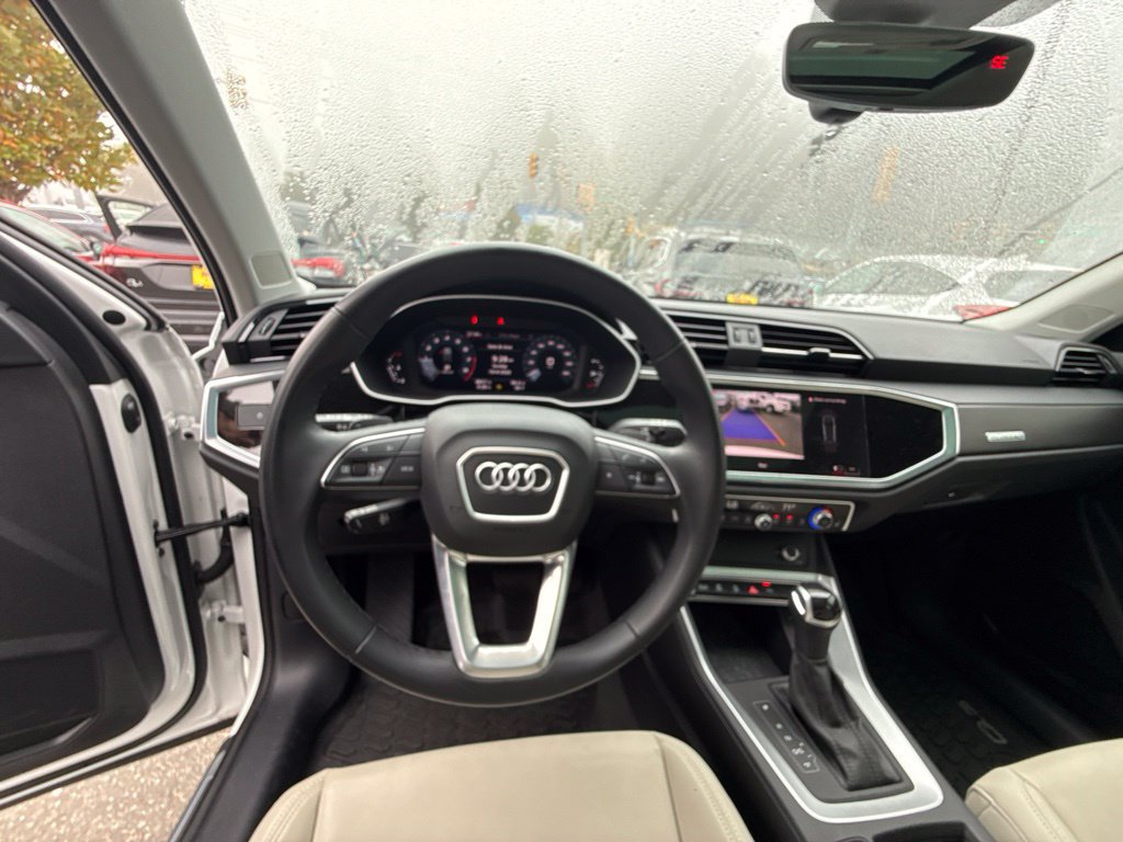 Used 2023 Audi Q3 2.0T Premium w/ Convenience Package AWD/4WD image 18