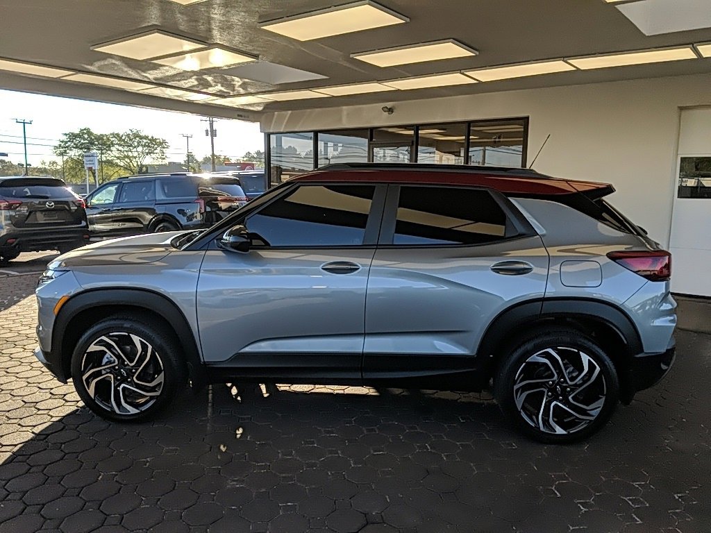 Used 2025 Chevrolet TrailBlazer RS w/ Driver Confidence Package image 8