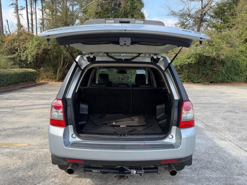 Used 2008 Land Rover LR2 SE image 8