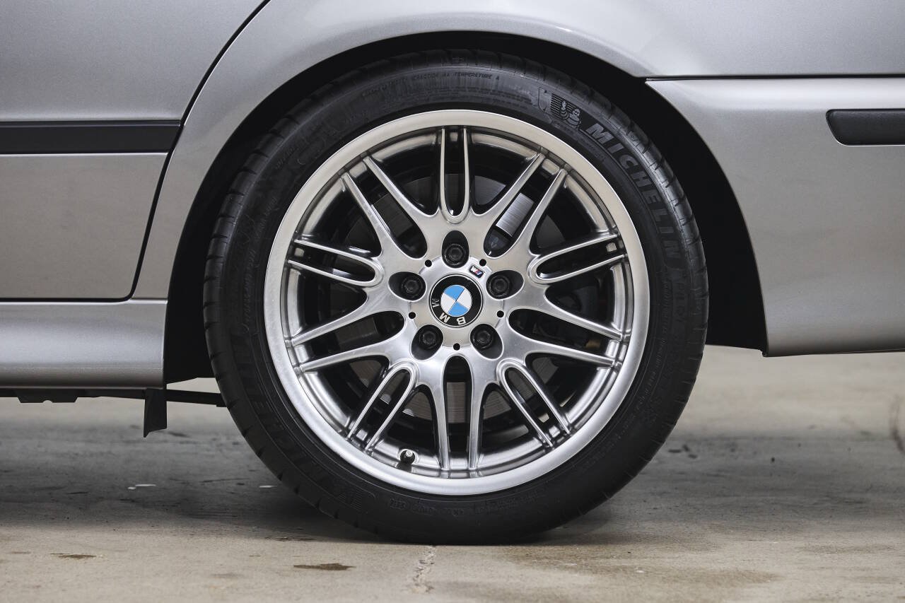Used 2003 BMW M5 RWD image 36