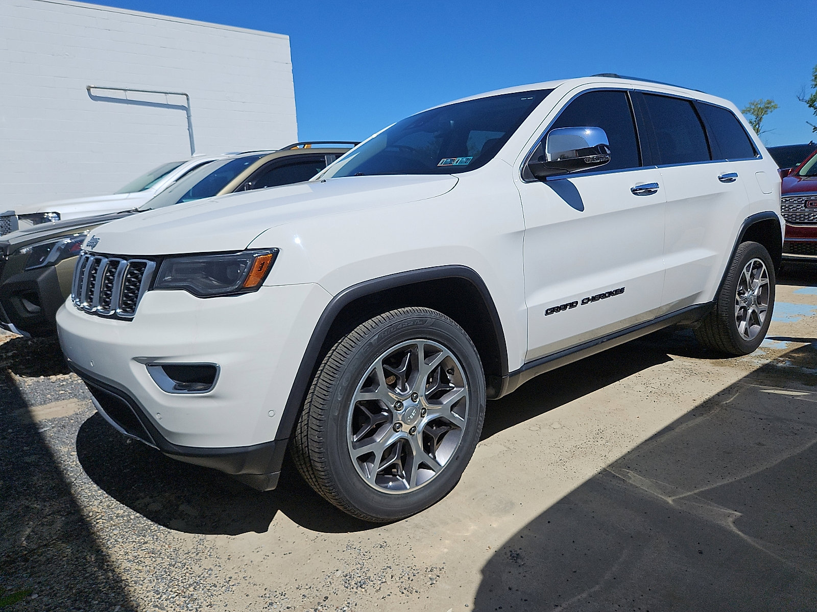 Used 2021 Jeep Grand Cherokee Limited w/ Premium Lighting Group AWD/4WD image 3