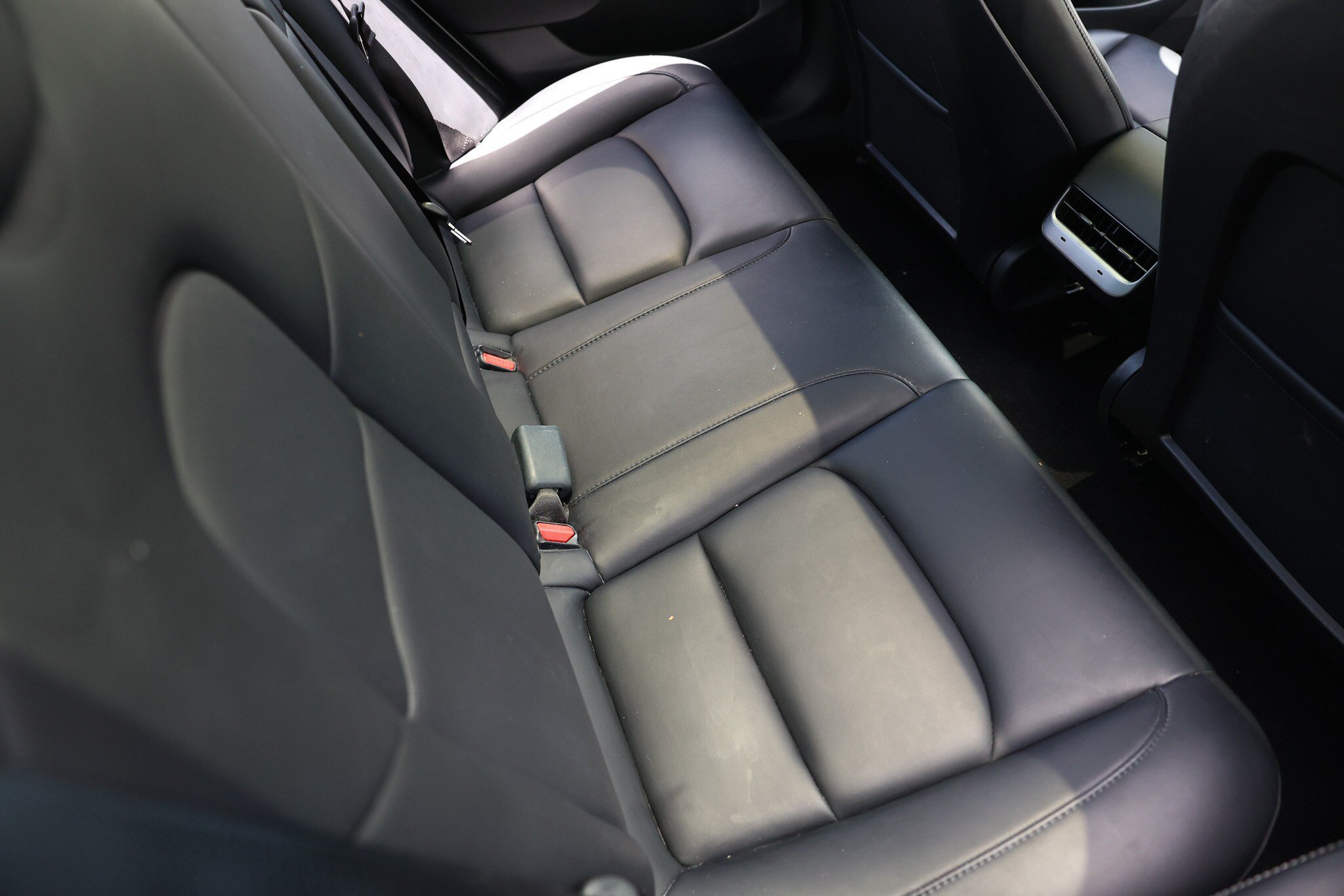 Used 2023 Tesla Model 3 Standard Range RWD image 16