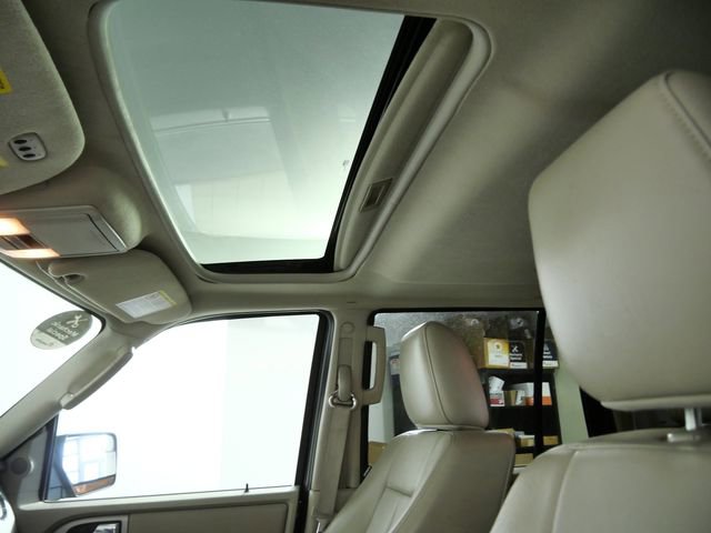 Used 2012 Ford Expedition Limited AWD/4WD image 19