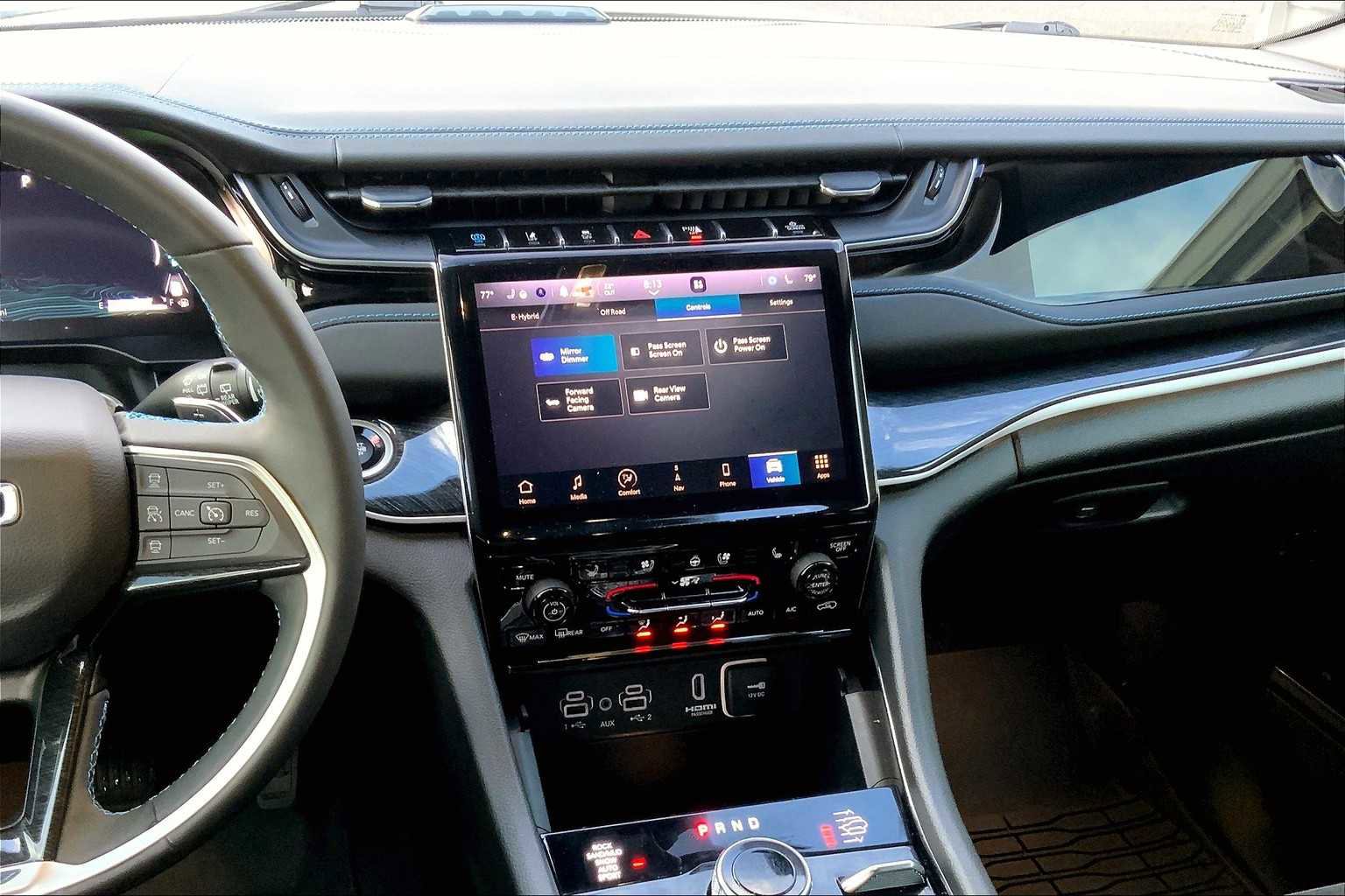 Used 2022 Jeep Grand Cherokee Trailhawk image 7