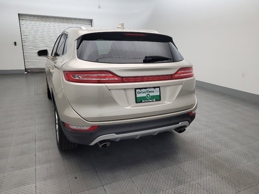 Used 2017 Lincoln MKC Select w/ Select Plus Package FWD image 6