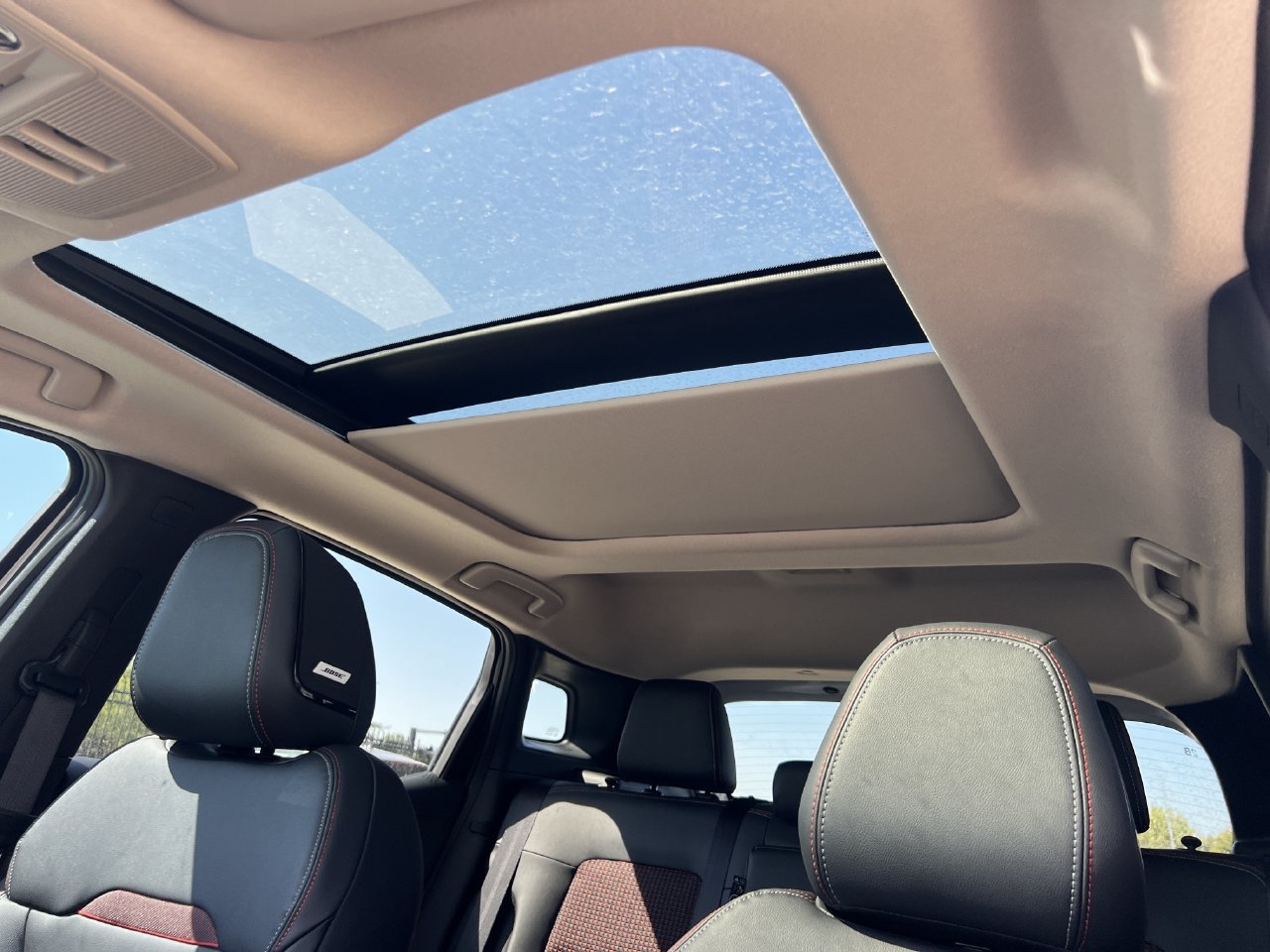 New 2027 Nissan Kicks SR FWD image 15