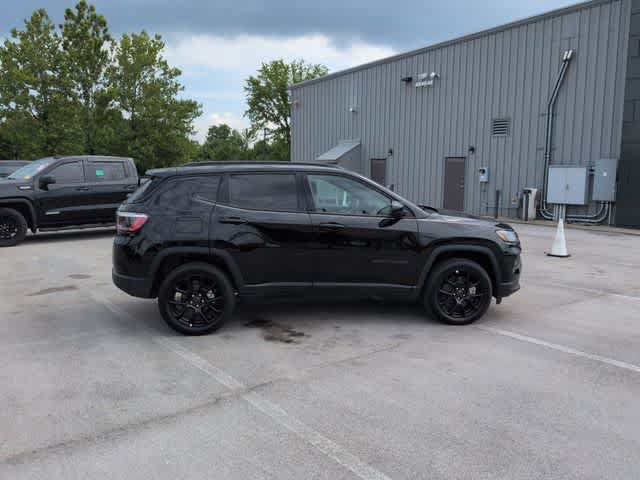 New 2026 Jeep Compass Latitude AWD/4WD image 9