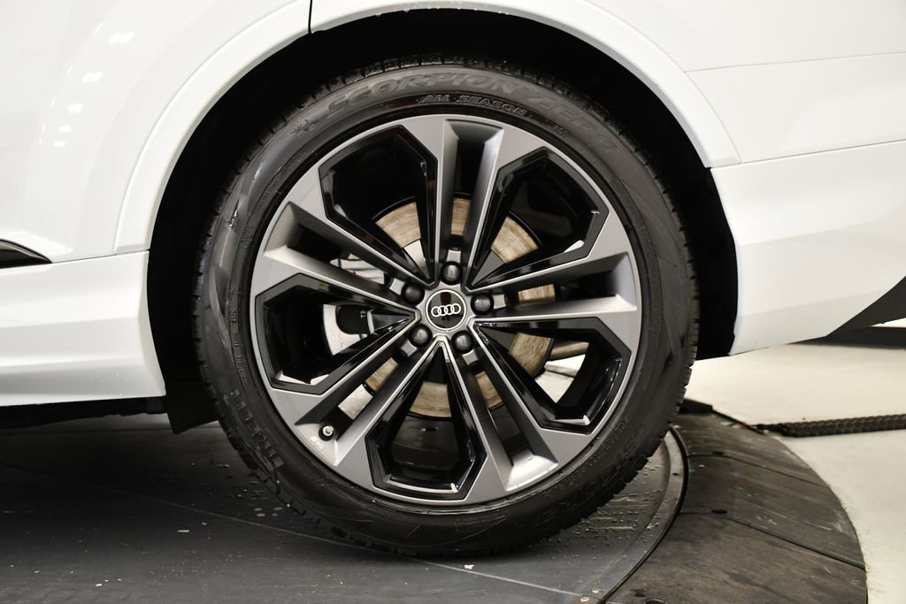 New 2026 Audi Q7 3.0T Premium Plus image 14