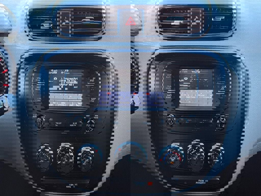 Used 2019 Kia Soul image 24