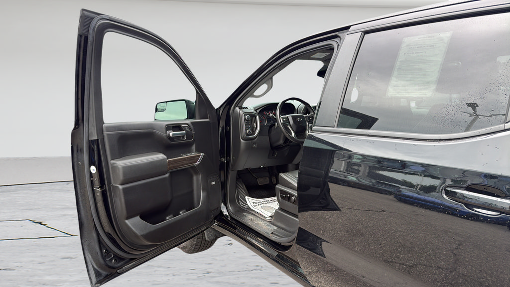 Used 2020 Chevrolet Silverado 1500 LT Trail Boss AWD/4WD image 24