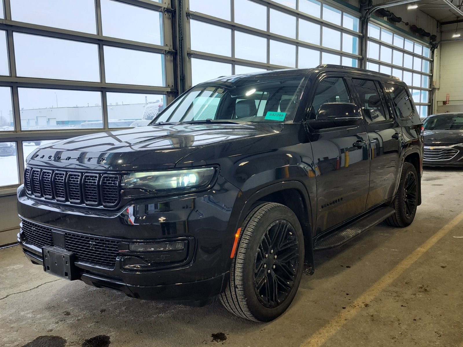Used 2023 Jeep Wagoneer Series II image 1