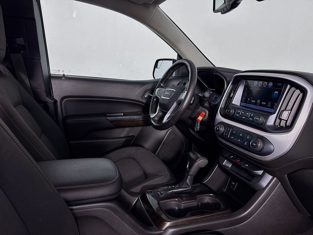 Used 2018 GMC Canyon SLE image 30