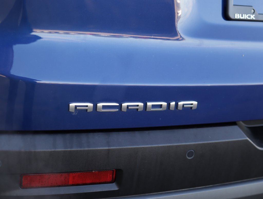 Used 2023 GMC Acadia AT4 image 42