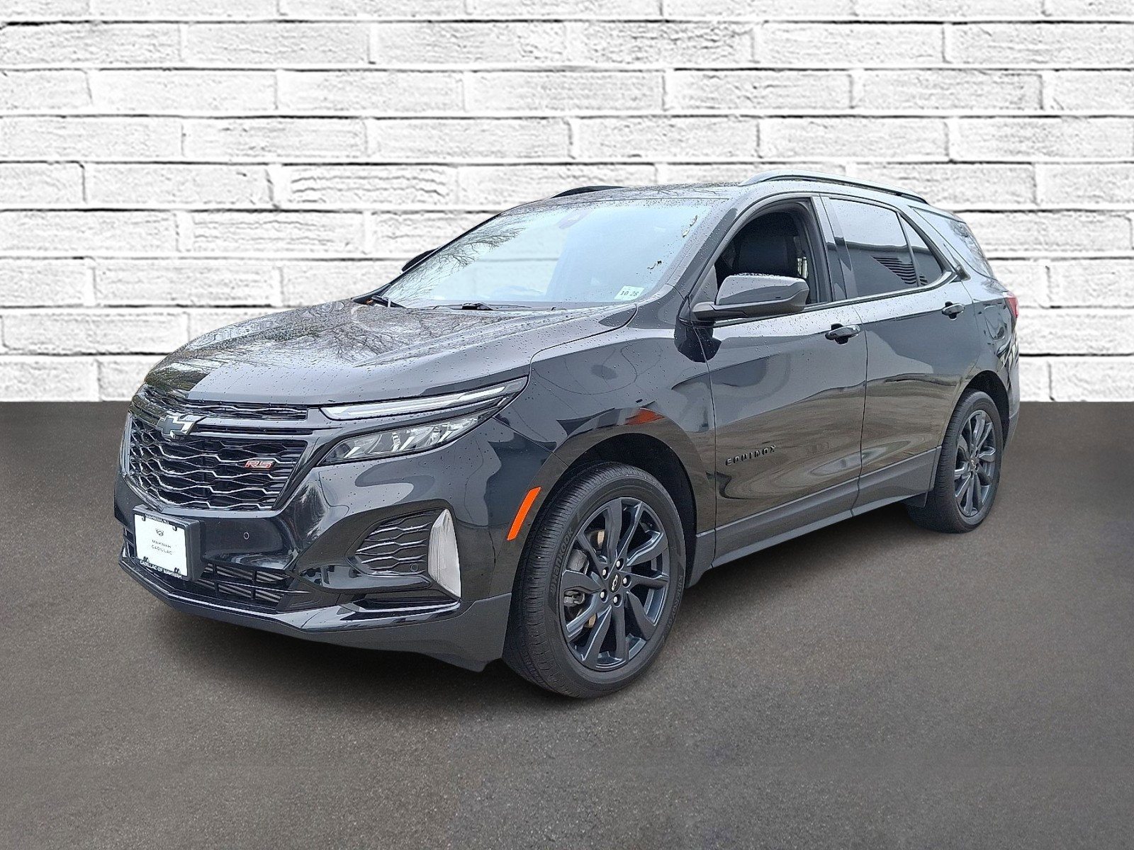 Used 2024 Chevrolet Equinox RS w/ LPO, Floor Liner Package image 4