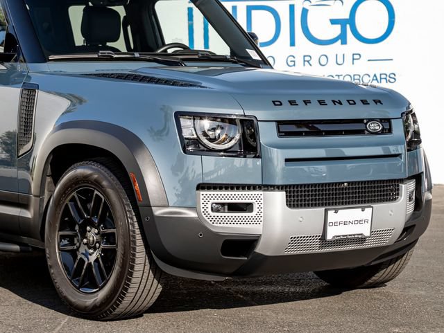 Used 2025 Land Rover Defender 110 S AWD/4WD image 5