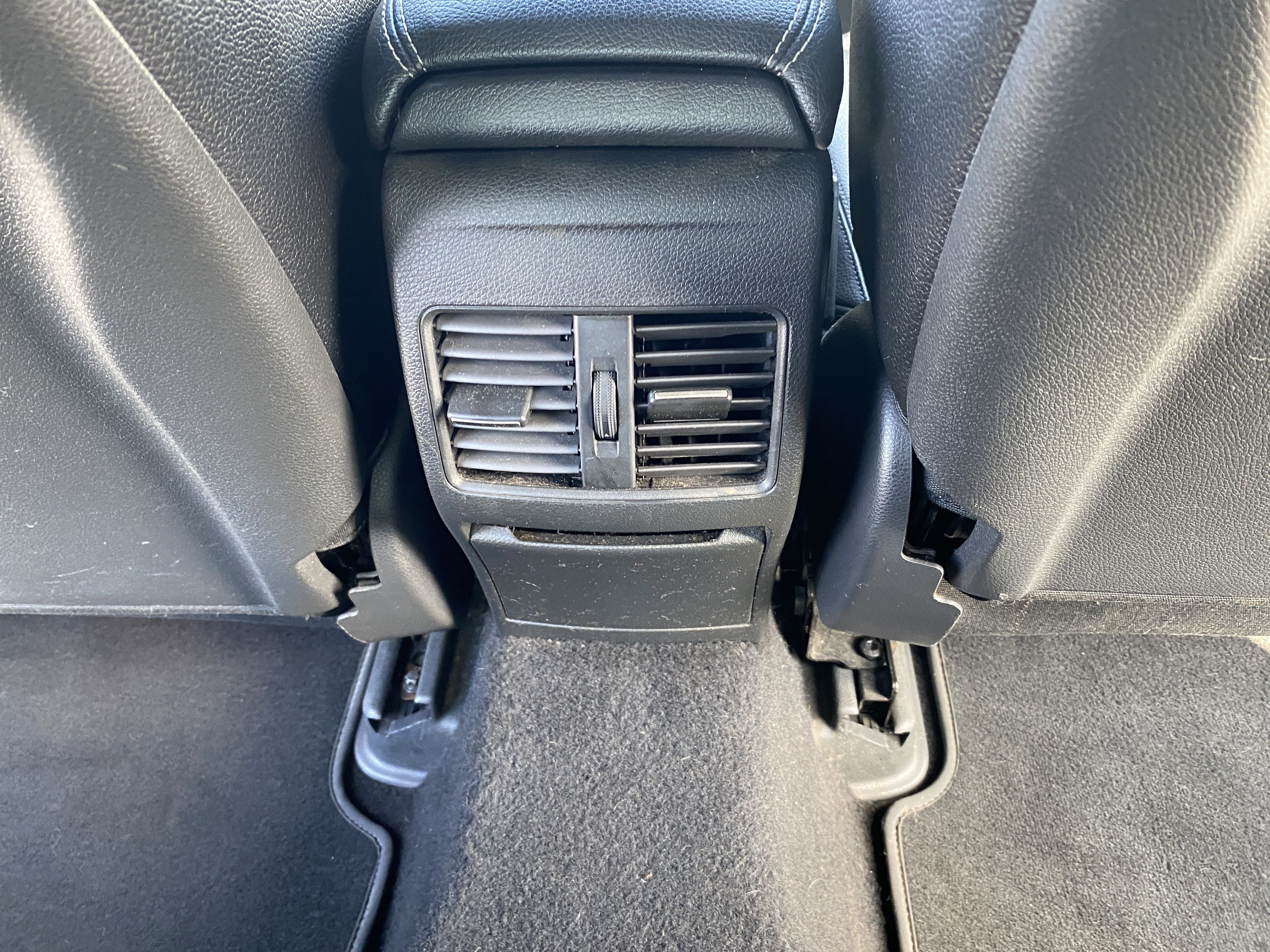 Used 2015 Mercedes-Benz CLA 250 image 20