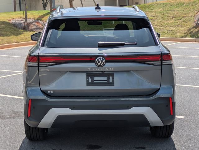 New 2026 Volkswagen Tiguan SE FWD image 5
