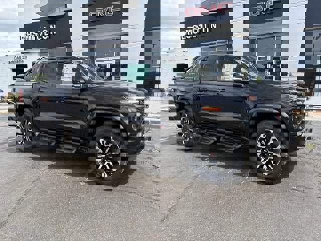 New 2025 GMC Canyon AT4 w/ Nightfall Edition