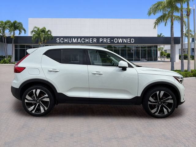 Certified 2024 Volvo XC40 B5 Plus w/ Protection Package Premier AWD/4WD image 8