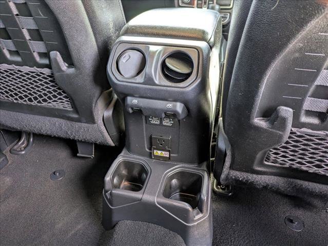 Used 2021 Jeep Wrangler Unlimited Rubicon w/ Xtreme Recon 35" Tire Package AWD/4WD image 24