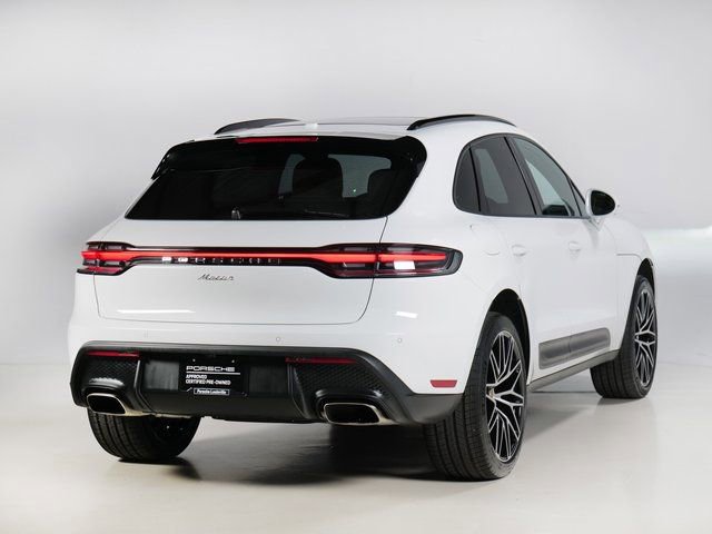 Certified 2026 Porsche Macan AWD/4WD image 9