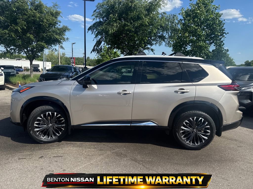 Used 2025 Nissan Rogue Platinum w/ Platinum Premium Package FWD image 5