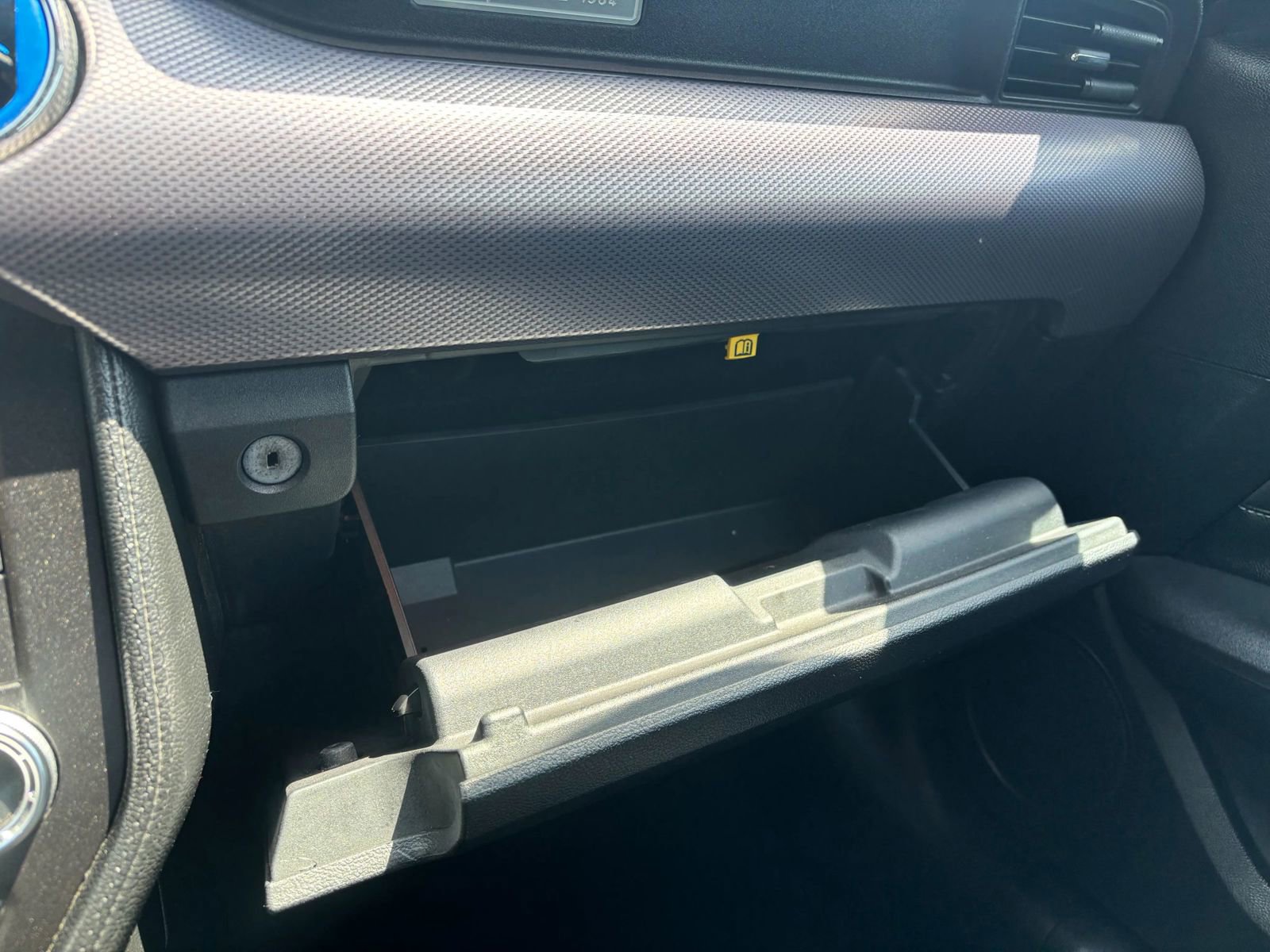 Used 2015 Ford Mustang Coupe image 19