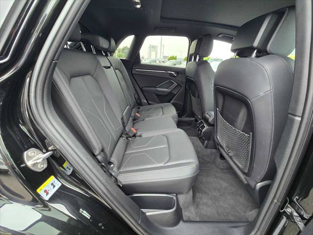 Certified 2025 Audi Q3 2.0T Premium w/ Convenience Package AWD/4WD image 12