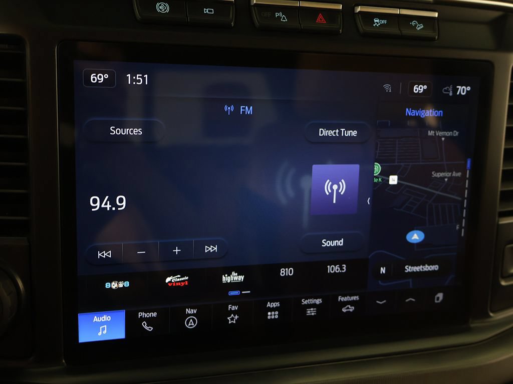 Used 2023 Ford F450 Platinum w/ FX4 Off-Road Package AWD/4WD image 55