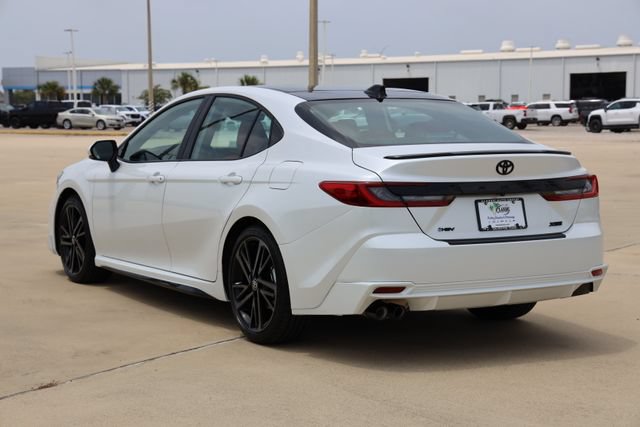 New 2026 Toyota Camry Hybrid FWD image 6